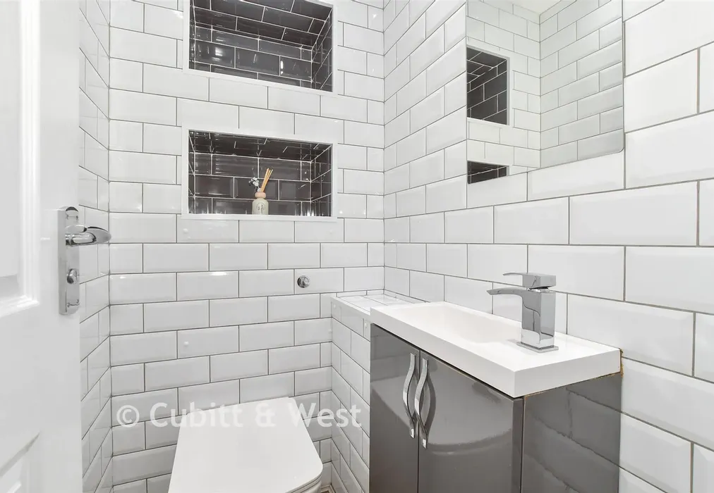 WC - Cook Road, Horsham, West Sussex - Wards of Kent