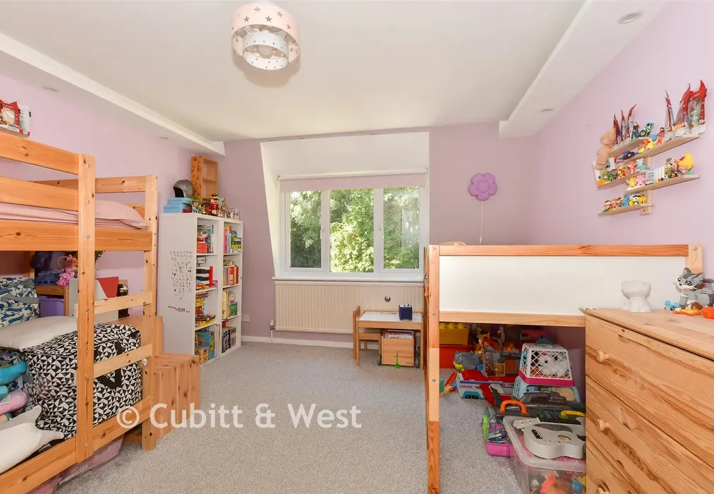 Bedroom 2 - Cook Road, Horsham, West Sussex - Wards of Kent