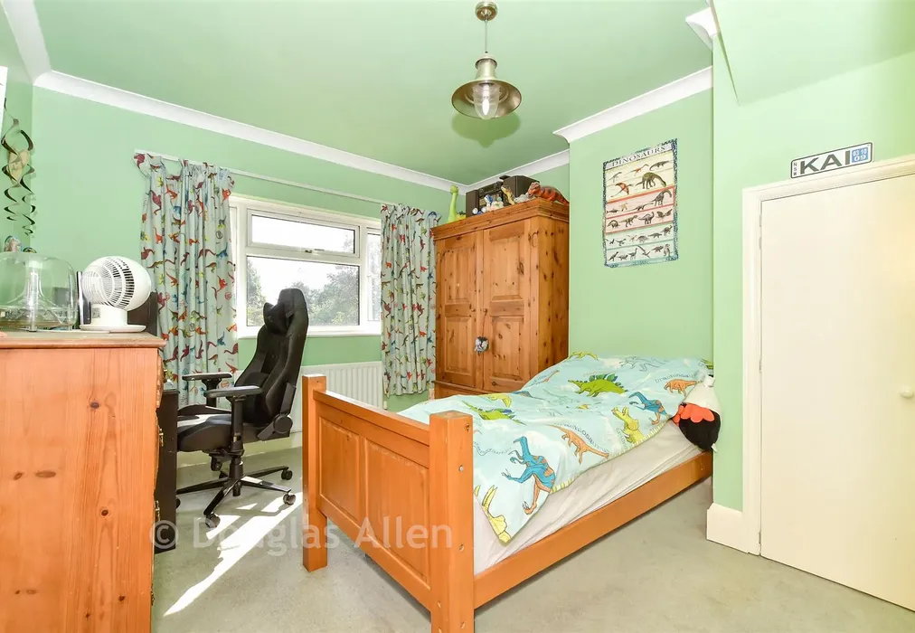 Bedroom 3 - Havering Drive, Romford, Essex - Wards of Kent