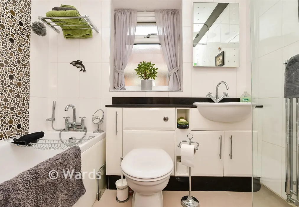 Bedroom 2 - Nottingham Road, Birchington, Kent - Wards of Kent
