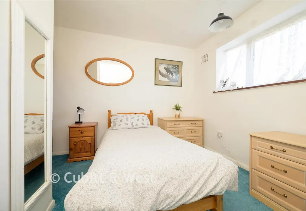 Bedroom 2 - Huddleston Crescent, Merstham, Surrey - Wards of Kent