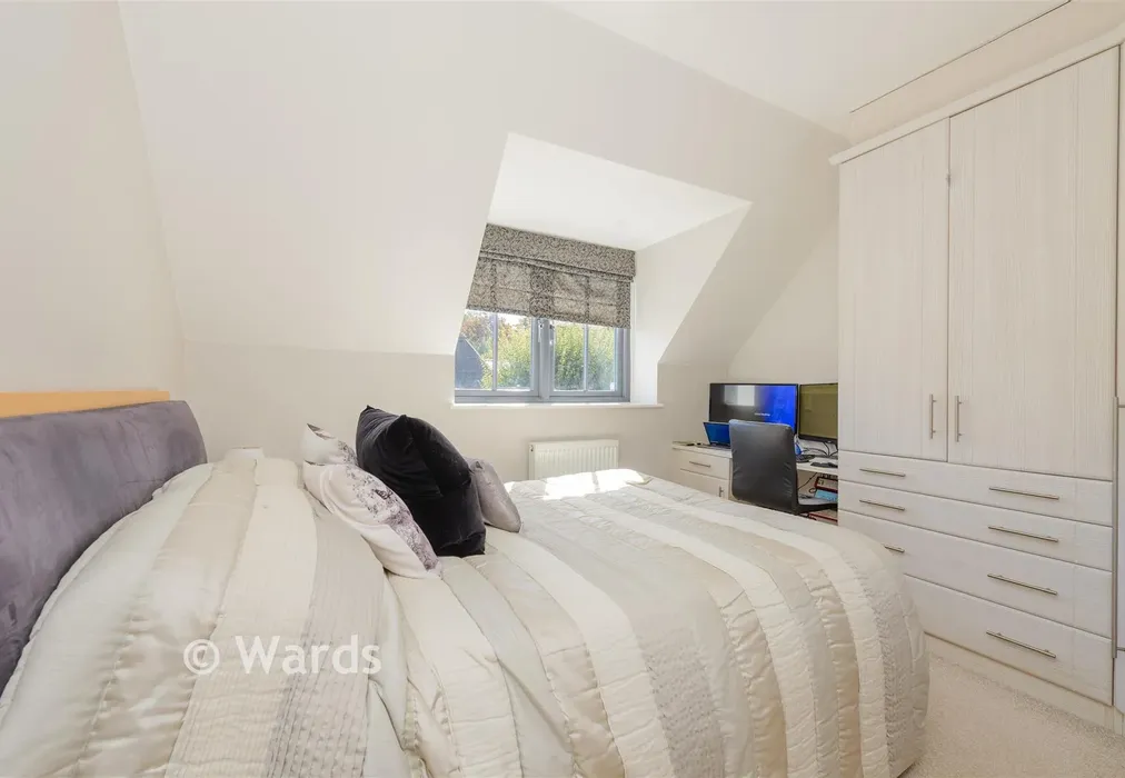 Bedroom 2 - Pond Hill, Cliffe, Rochester, Kent - Wards of Kent