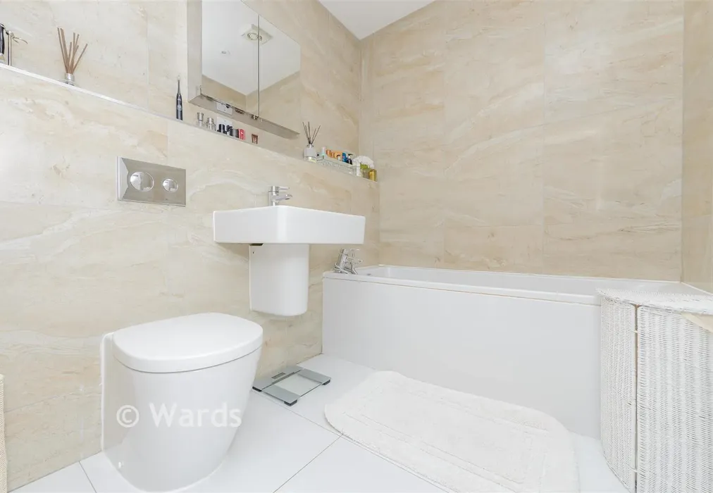 Bathroom - Pond Hill, Cliffe, Rochester, Kent - Wards of Kent