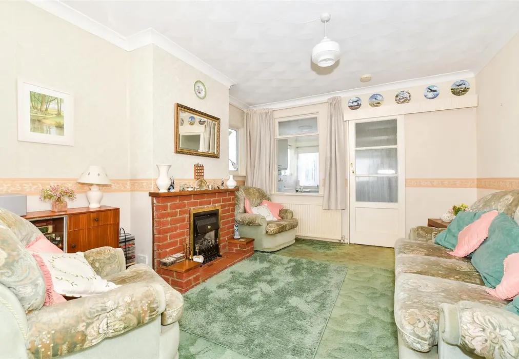 Lounge/Diner - Bramley Road, Snodland, Kent - Wards of Kent