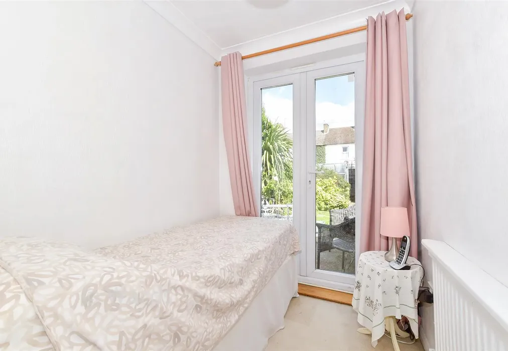 Lounge/Diner - Bramley Road, Snodland, Kent - Wards of Kent