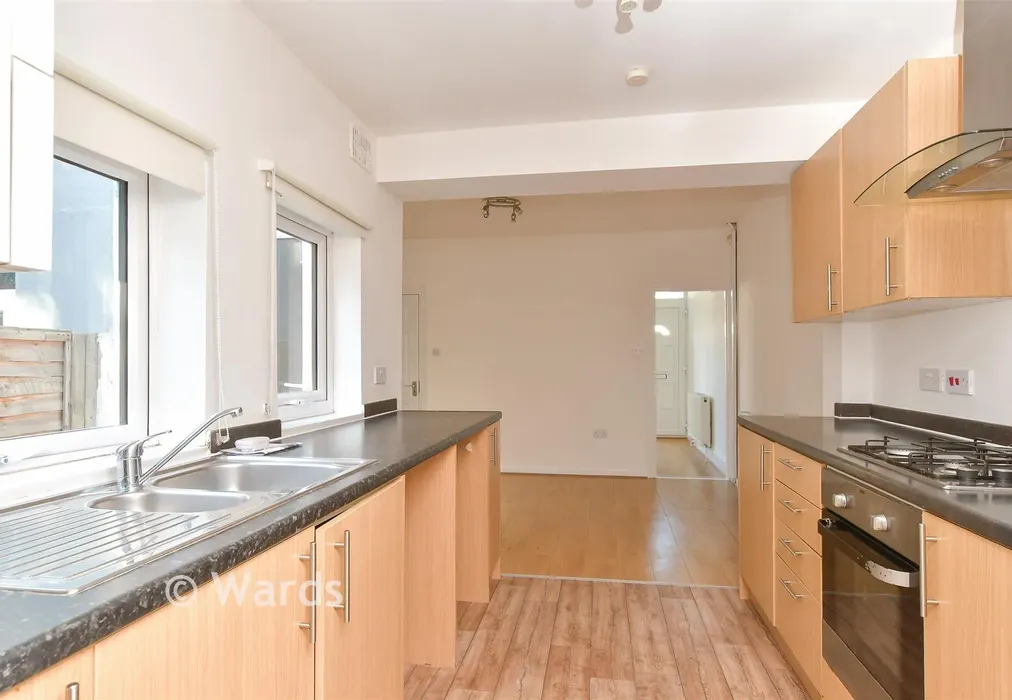 Kitchen - Hartington Street, Chatham, Kent - Wards of Kent