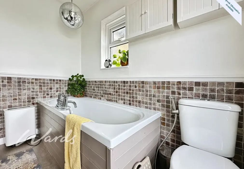 Bathroom - John Street Maidstone ME14 - Wards of Kent
