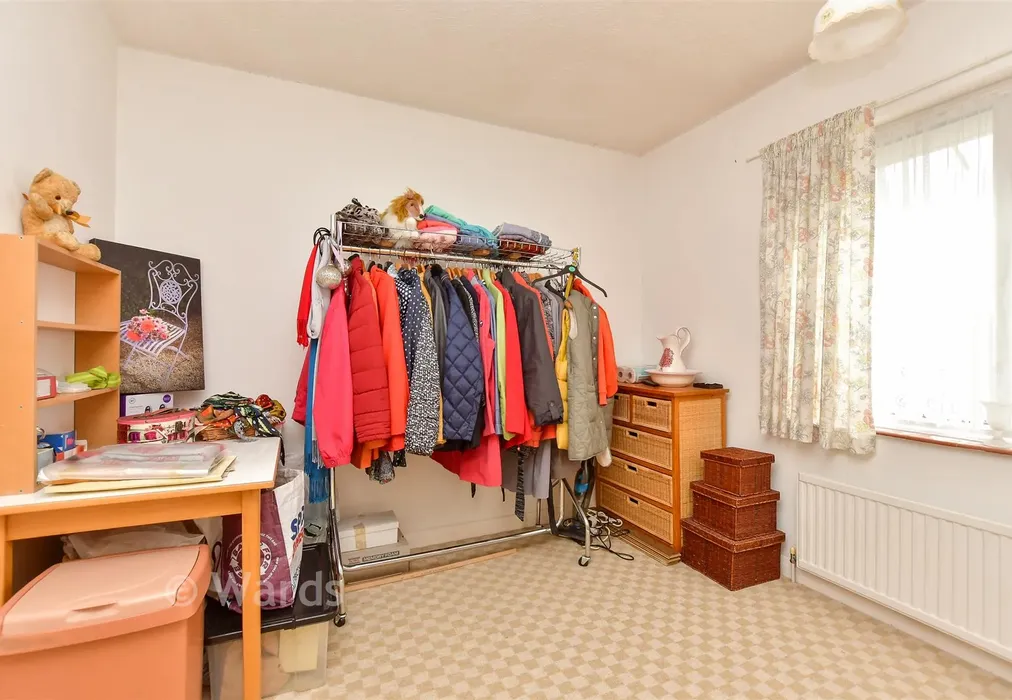 Bedroom 3 - Swanstree Avenue, Sittingbourne, Kent - Wards of Kent