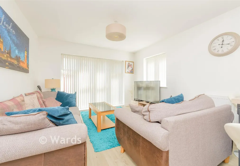 Kitchen/Lounge/  Diner - Cricket Marsh Walk, Gravesend, Kent - Wards of Kent