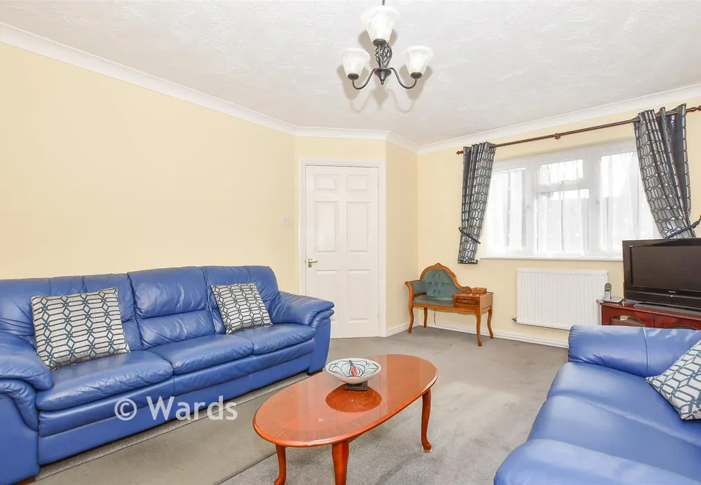 Lounge - Sunburst Close, Marden, Kent - Wards of Kent