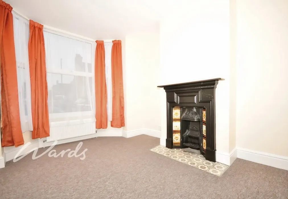 Living Room - Campbell Road Maidstone ME15 - Wards of Kent