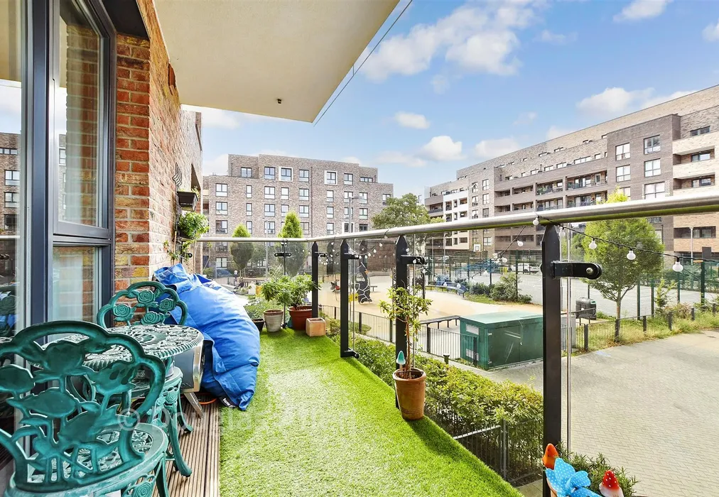 Balcony / Terrace - Troubridge Square, Walthamstow - Wards of Kent