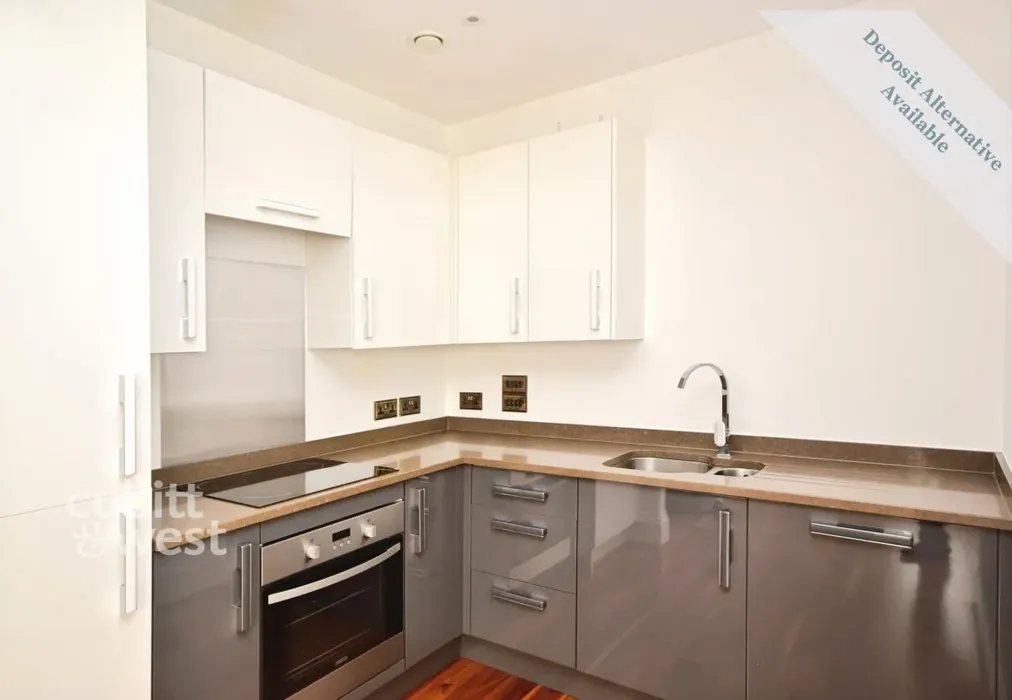 Kitchen - Lesbourne Road Reigate RH2 - Wards of Kent