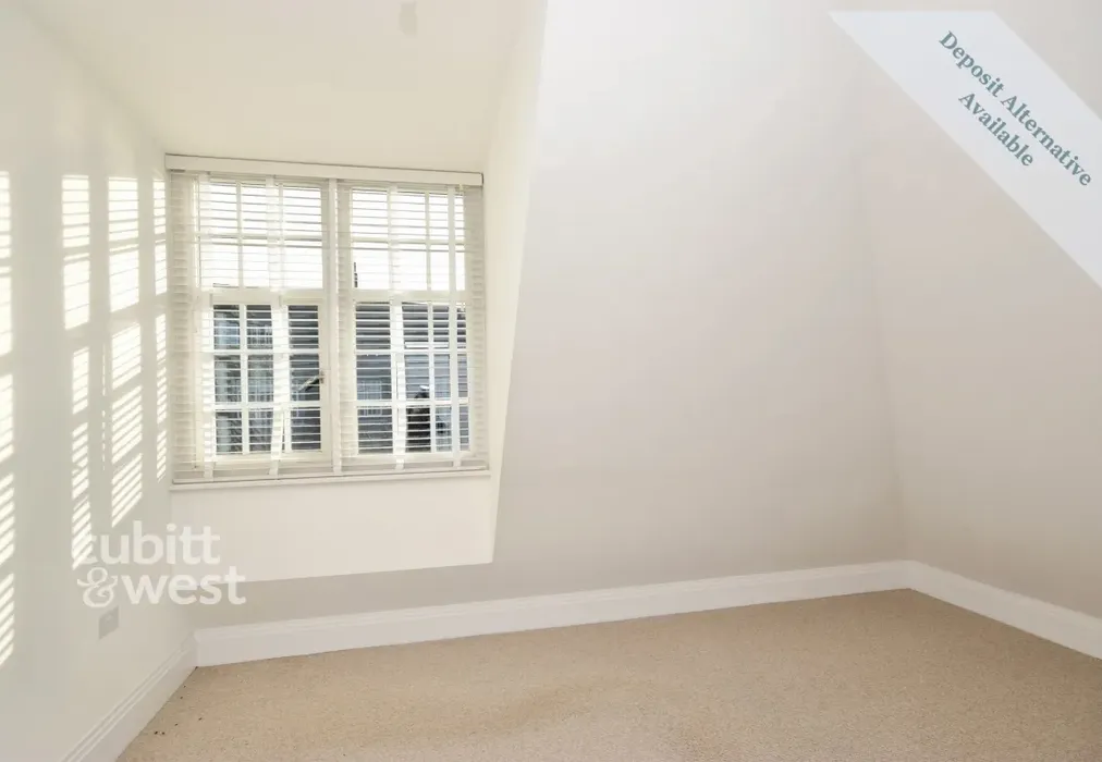Bedroom - Lesbourne Road Reigate RH2 - Wards of Kent