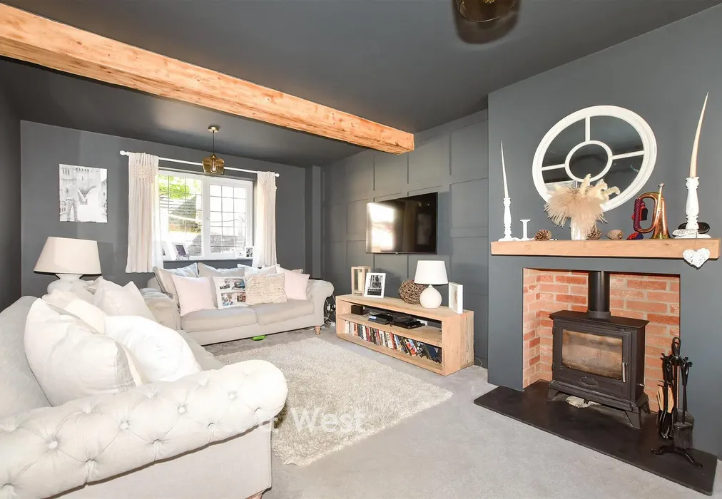 Lounge. - East Grinstead Road, North Chailey, Lewes, East Sussex - Wards of Kent