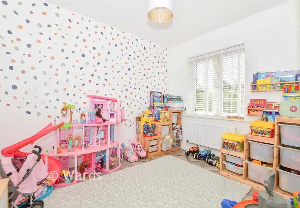 Play Room - Maddocks Close, Paddock Wood, Tonbridge, Kent - Wards of Kent