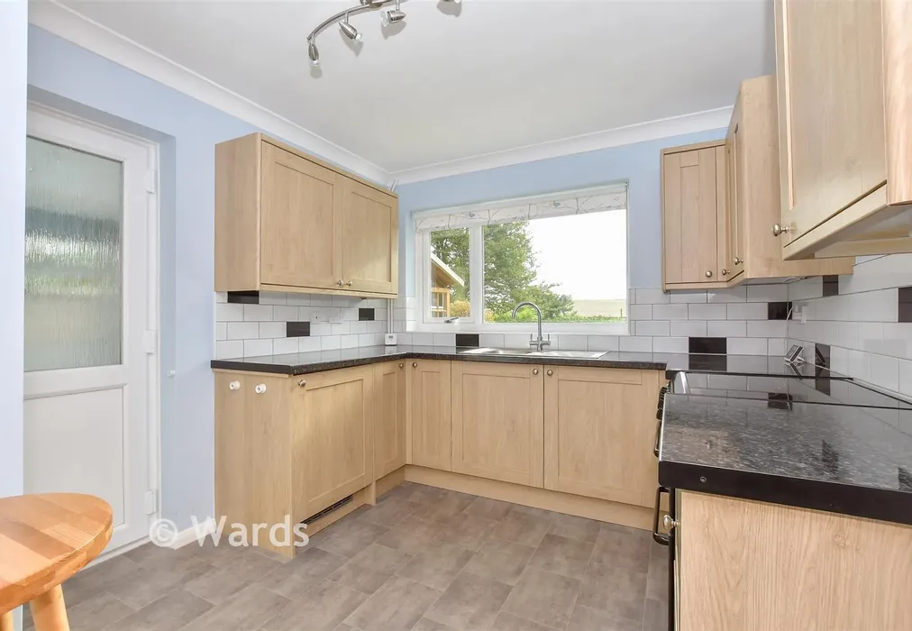 Kitchen - Palm Tree Close, Eythorne, Dover, Kent - Wards of Kent