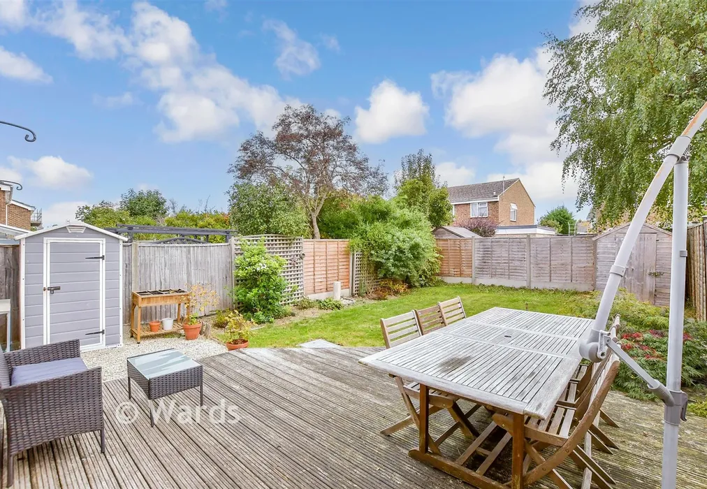 Rear Garden - Cobbs Close, Paddock Wood, Tonbridge, Kent - Wards of Kent