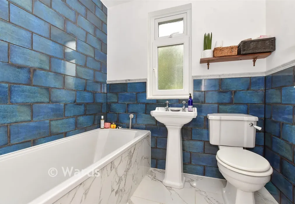 Bathroom - Lewisham Road, Dover, Kent - Wards of Kent