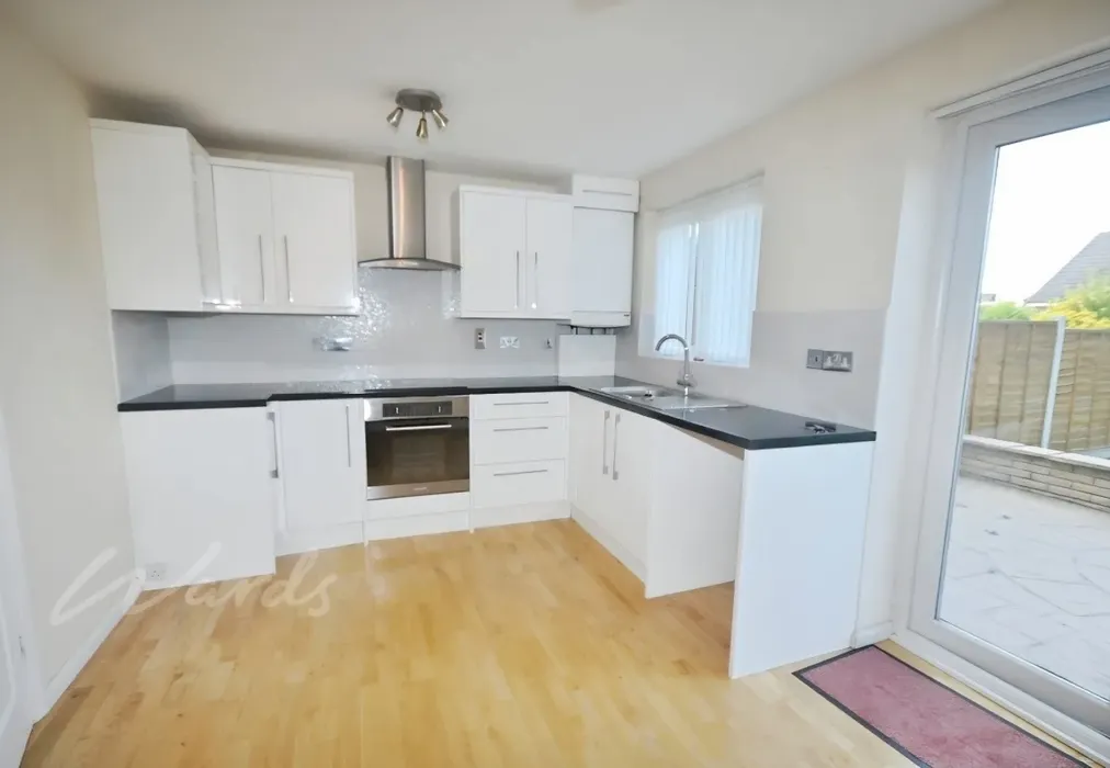 Kitchen - Foxwood Grove Northfleet DA11 - Wards of Kent