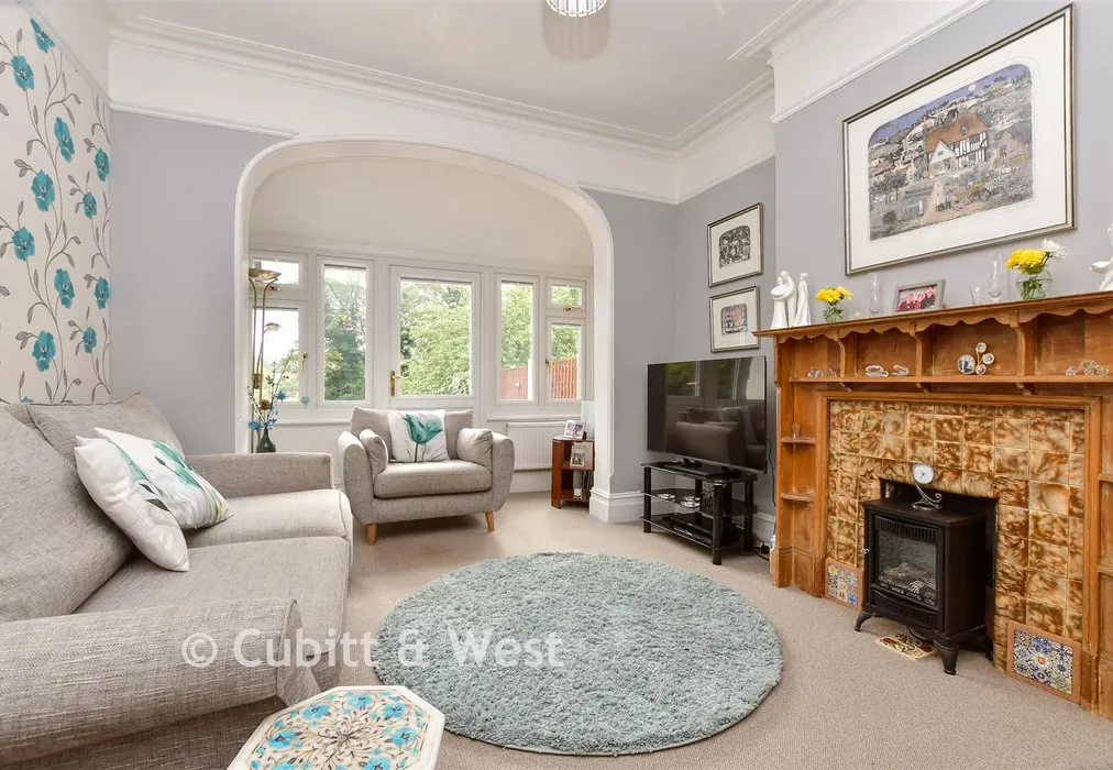 Lounge - Blenheim Park Road, South Croydon, Surrey - Wards of Kent