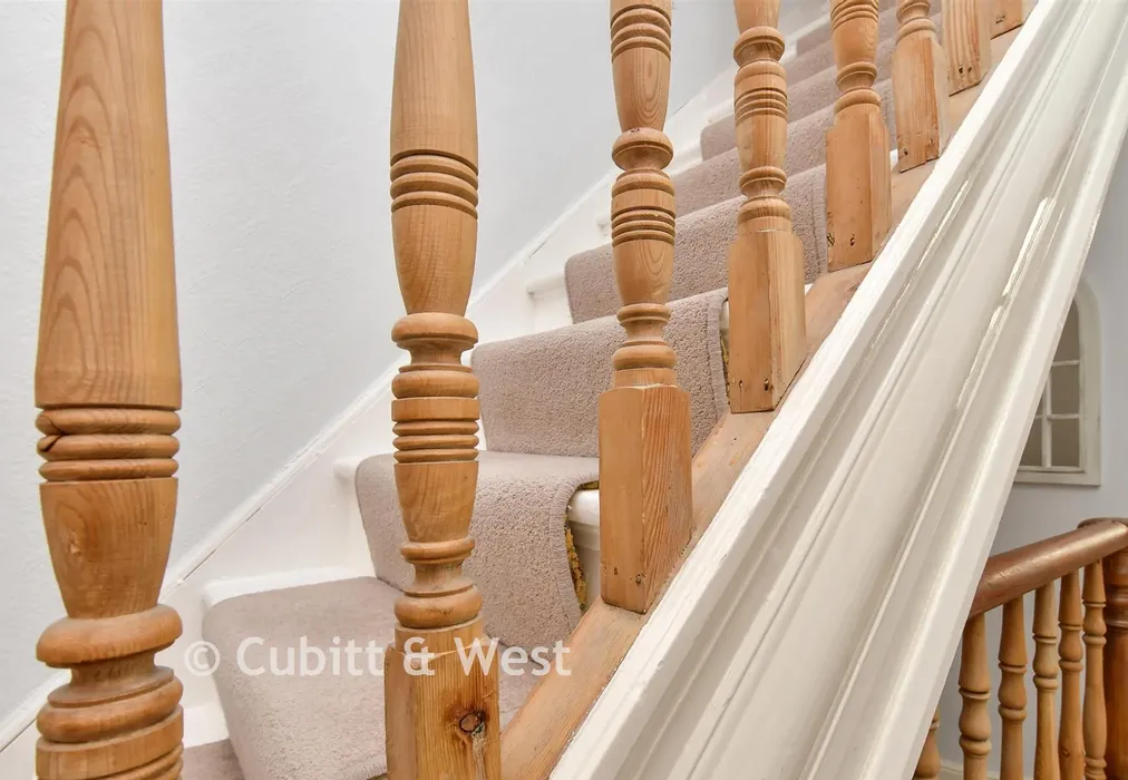 Internal Feature - Blenheim Park Road, South Croydon, Surrey - Wards of Kent