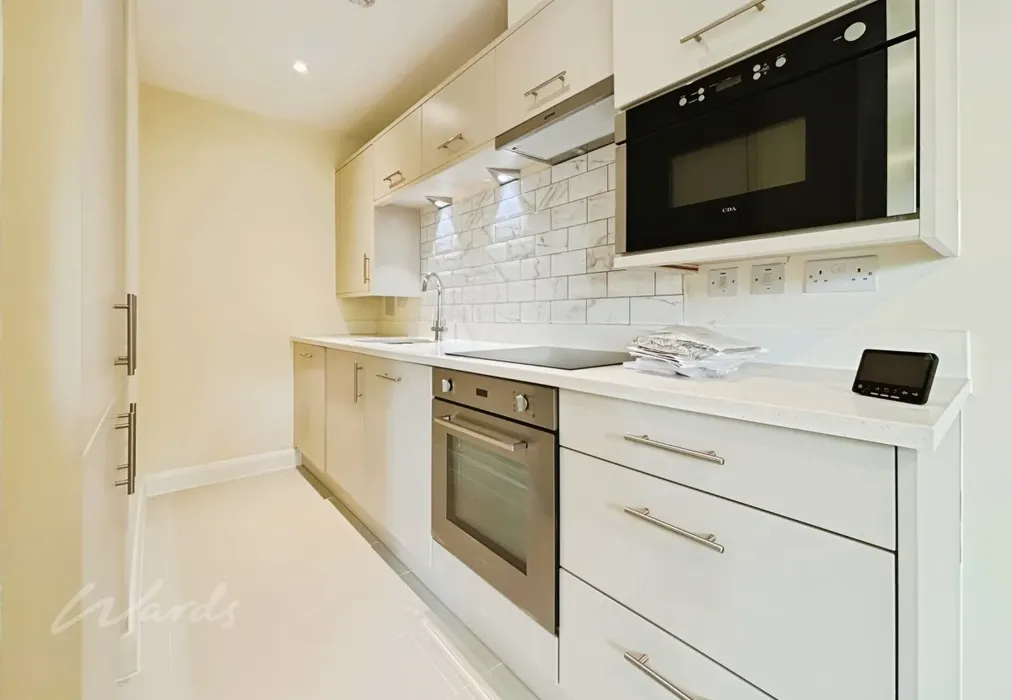 kitchen - Maidstone Road Paddock Wood TN12 - Wards of Kent