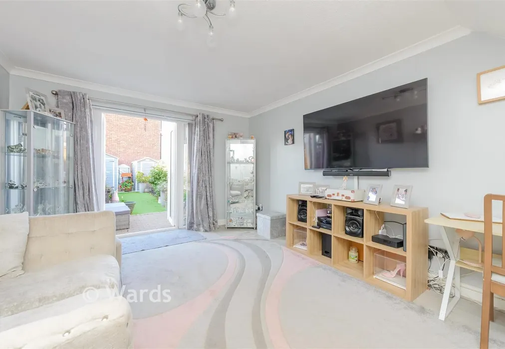 Lounge/Diner - Cobsdene, Singlewell, Kent - Wards of Kent