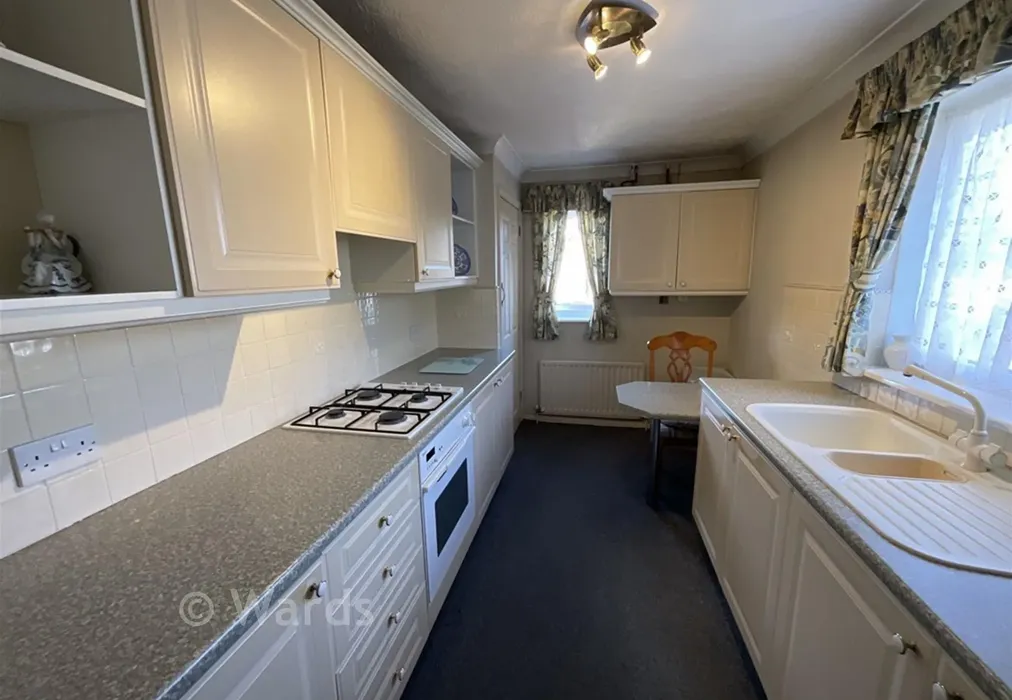 Kitchen - Queensway, Detling, Kent - Wards of Kent
