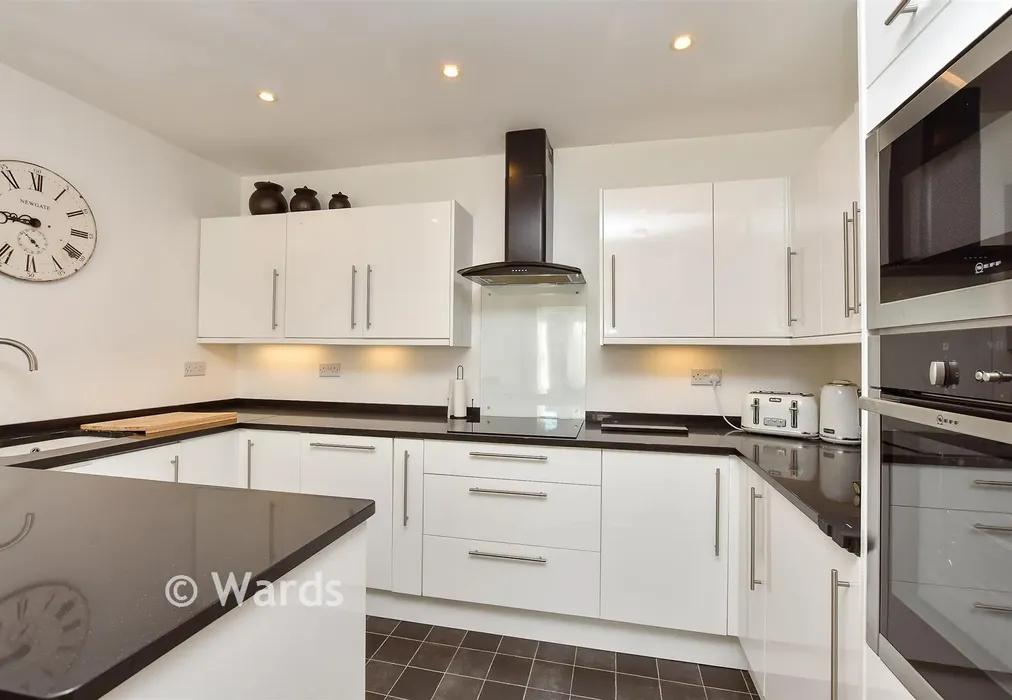 Kitchen/    Living Area  - Frognal Lane, Teynham, Sittingbourne, Kent - Wards of Kent