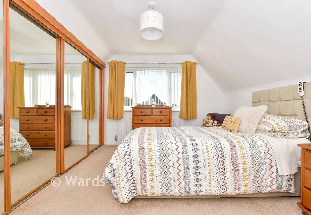 Bedroom 2 - Freshfield Lane, Saltwood, Hythe, Kent - Wards of Kent