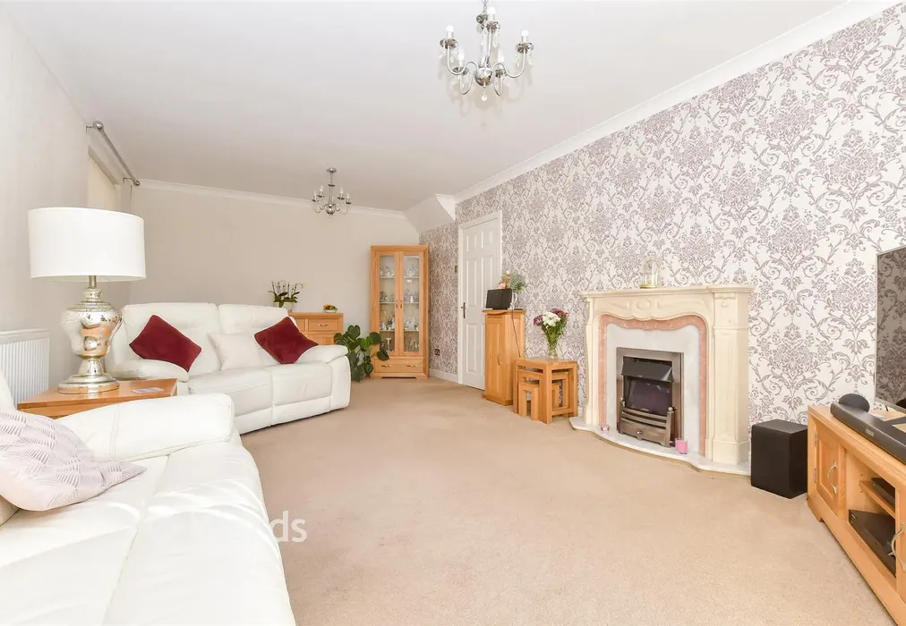 Lounge/ Diner - Freshfield Lane, Saltwood, Hythe, Kent - Wards of Kent