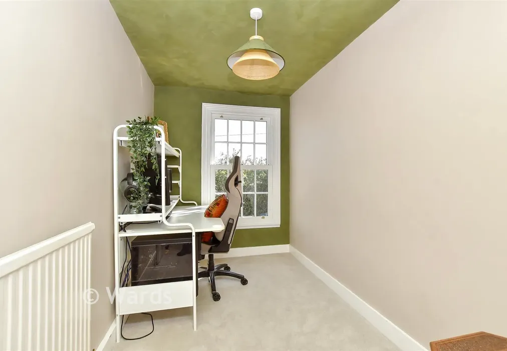 Bedroom 3 - Lynsted Lane, Lynsted, Sittingbourne, Kent - Wards of Kent
