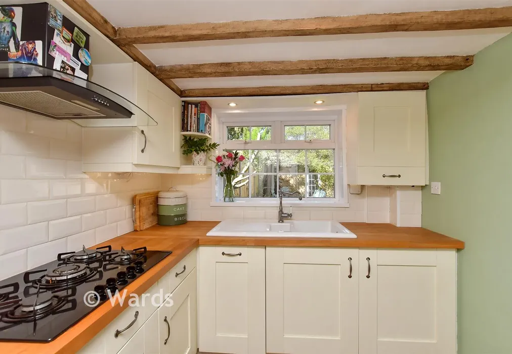 Kitchen/       Breakfast Room - Lynsted Lane, Lynsted, Sittingbourne, Kent - Wards of Kent