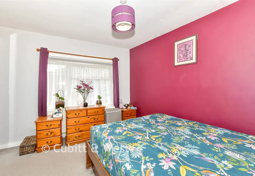 Bedroom 1 - Boulton Road, Southsea, Hampshire - Wards of Kent