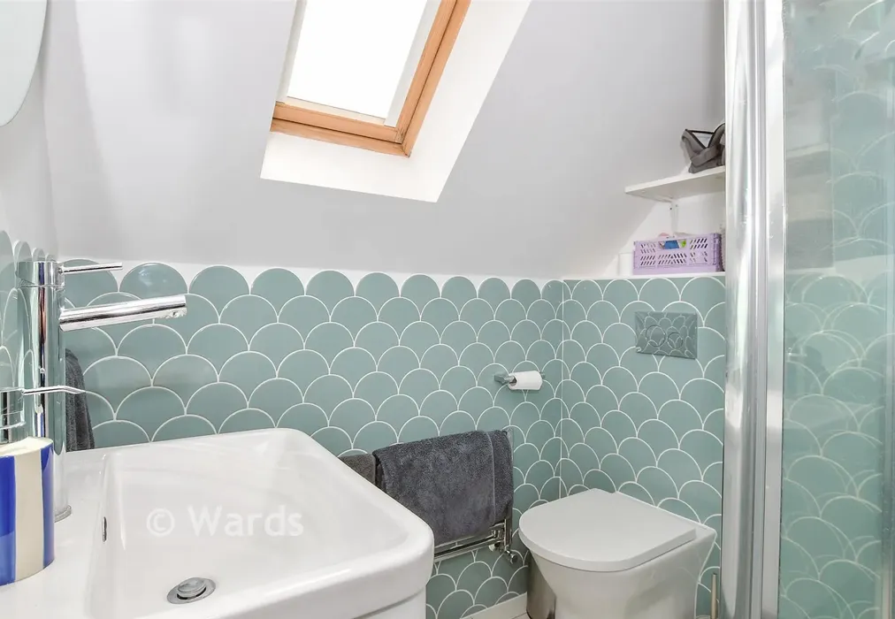 En-Suite Shower Room - Mill Stream Place, Tonbridge, Kent - Wards of Kent