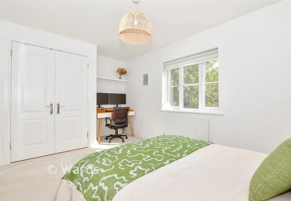 Bedroom 2 - Mill Stream Place, Tonbridge, Kent - Wards of Kent