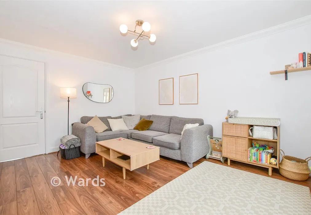 Lounge - Mill Stream Place, Tonbridge, Kent - Wards of Kent