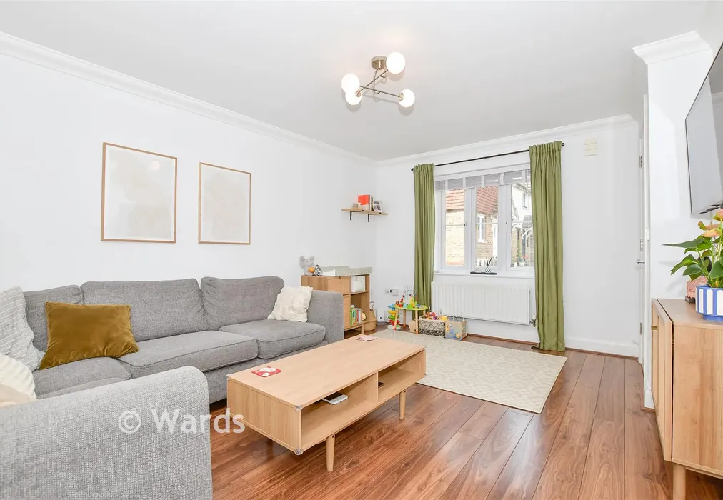 Lounge - Mill Stream Place, Tonbridge, Kent - Wards of Kent