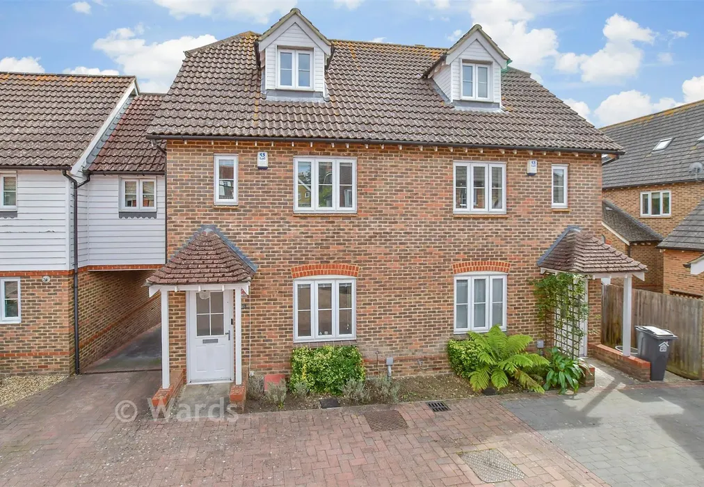 External (Brochure) : - Mill Stream Place, Tonbridge, Kent - Wards of Kent