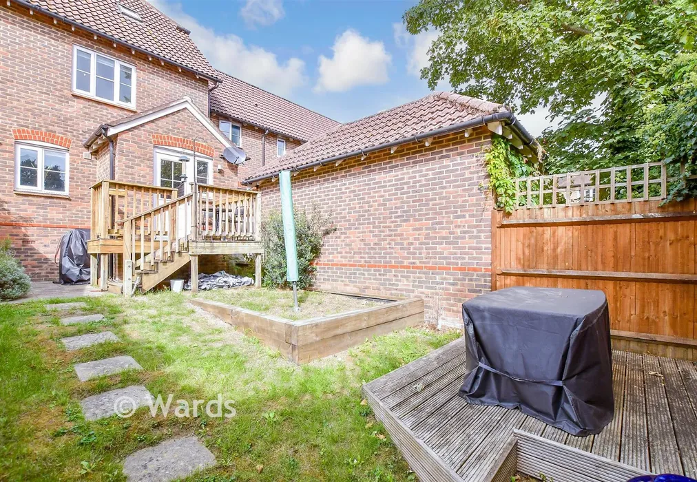 Rear Garden - Mill Stream Place, Tonbridge, Kent - Wards of Kent