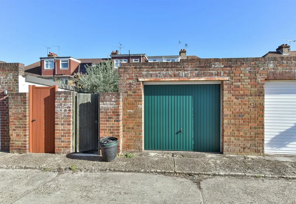 Garage - Sunnymead Avenue, Gillingham, Kent - Wards of Kent
