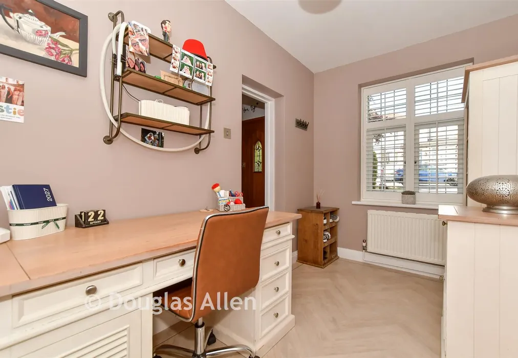 Study - Loughton Way, Buckhurst Hill, Essex - Wards of Kent