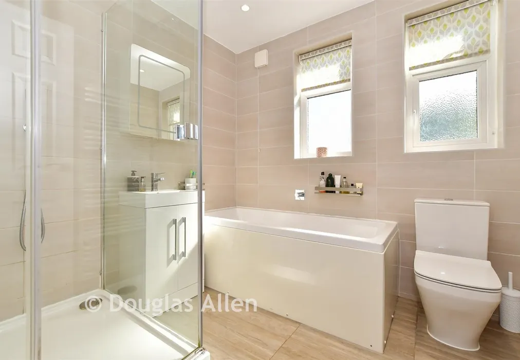 Bathroom - Loughton Way, Buckhurst Hill, Essex - Wards of Kent