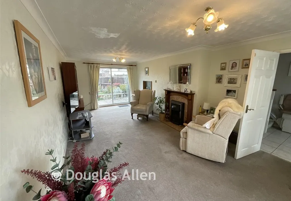 Lounge - Ardleigh, Basildon, Essex - Wards of Kent