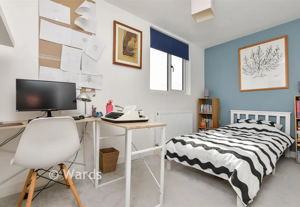 Bedroom 4 - Epple Bay Avenue, Birchington, Kent - Wards of Kent