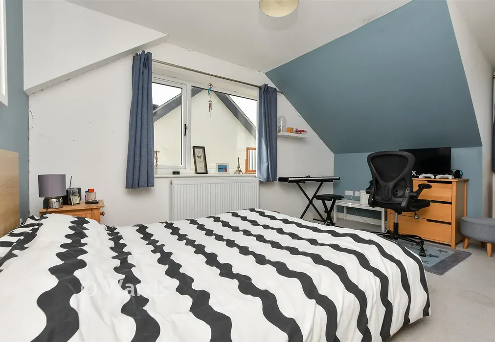 Bedroom 3 - Epple Bay Avenue, Birchington, Kent - Wards of Kent
