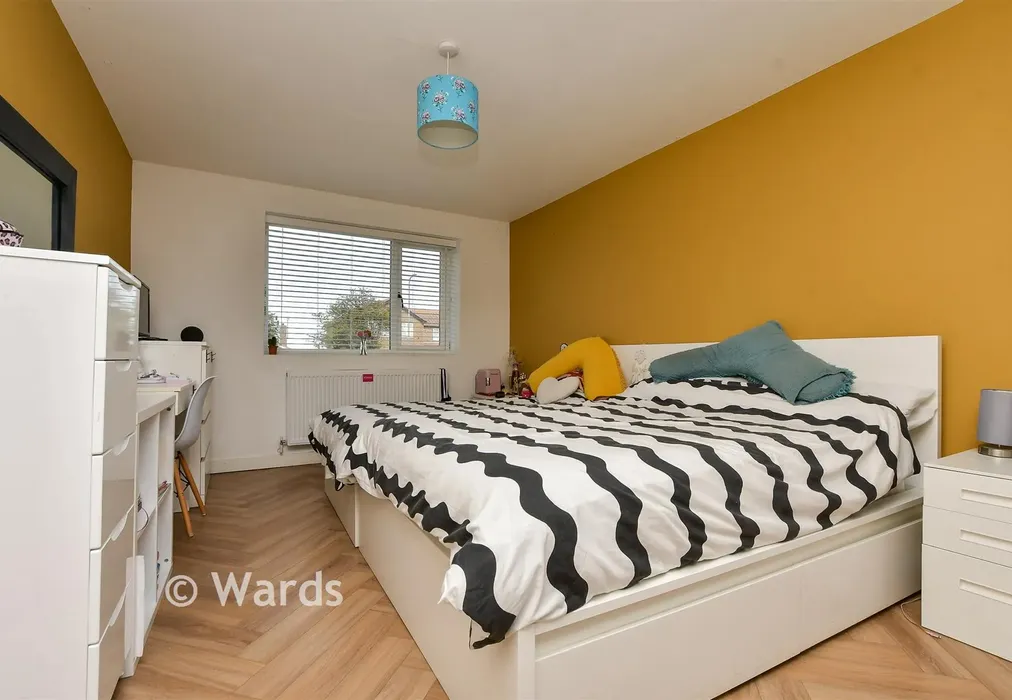 Bedroom 2 - Epple Bay Avenue, Birchington, Kent - Wards of Kent