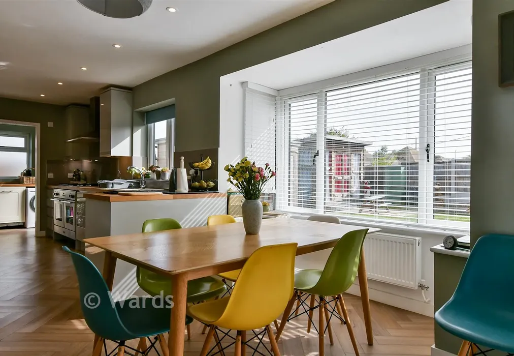 Internal Lifestyle Photograph - Epple Bay Avenue, Birchington, Kent - Wards of Kent