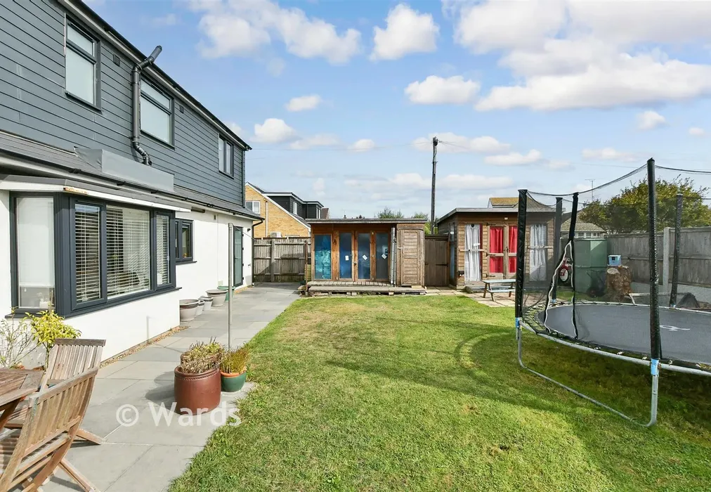Rear Garden - Epple Bay Avenue, Birchington, Kent - Wards of Kent